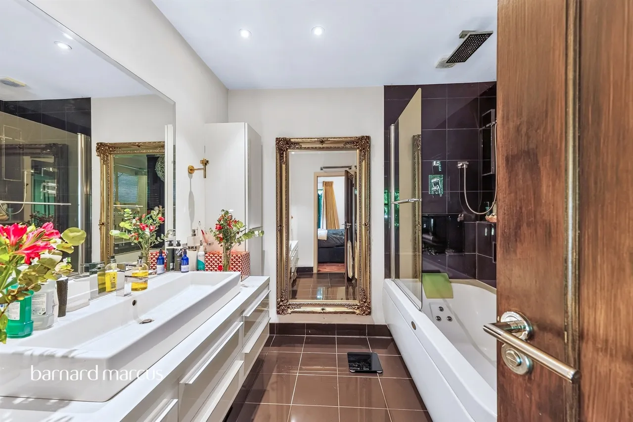 Blackthorne Road, Great Bookham, KT23, photo 7