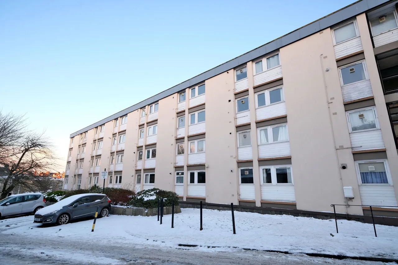 2 bed flat for sale — Whitehouse Street, City Centre, Aberdeen, AB10