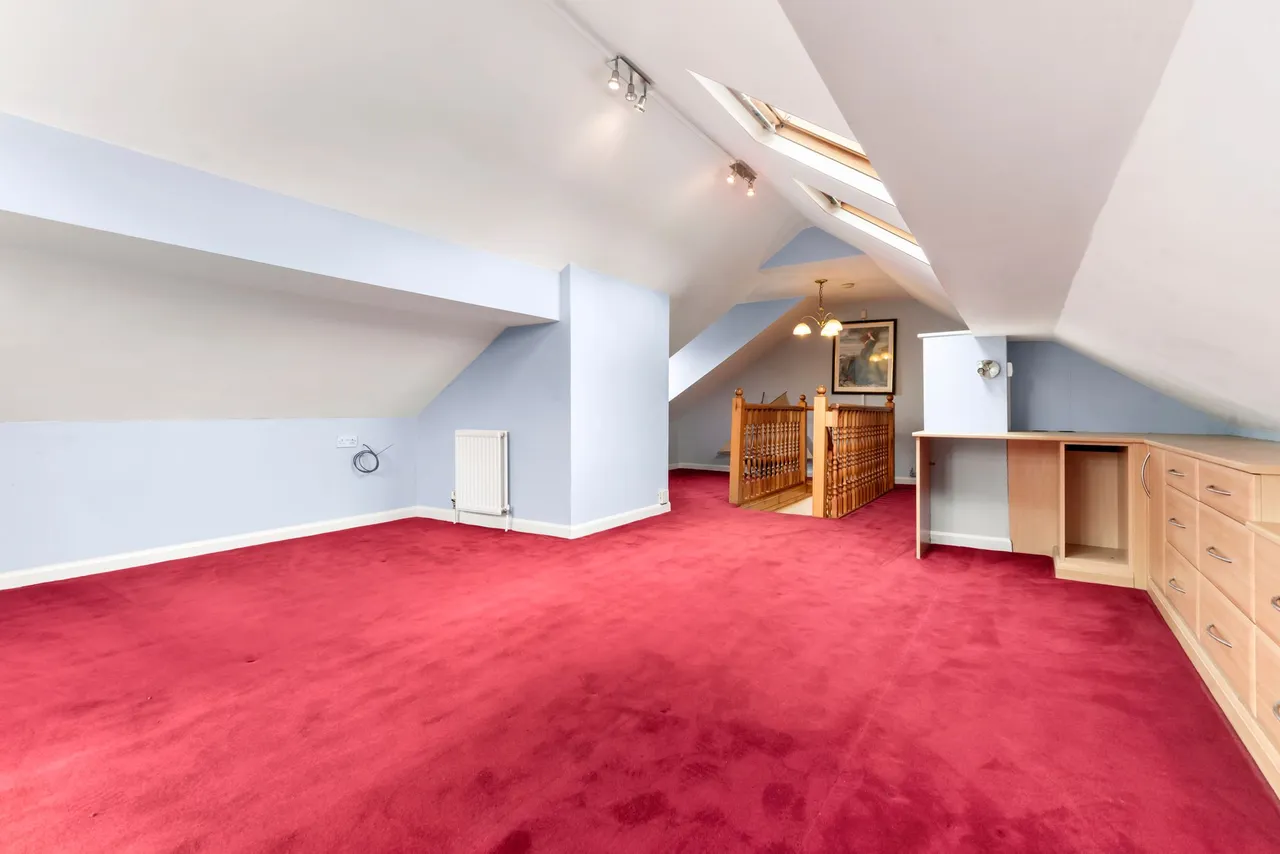 Brocklehurst Drive, Macclesfield, photo 14