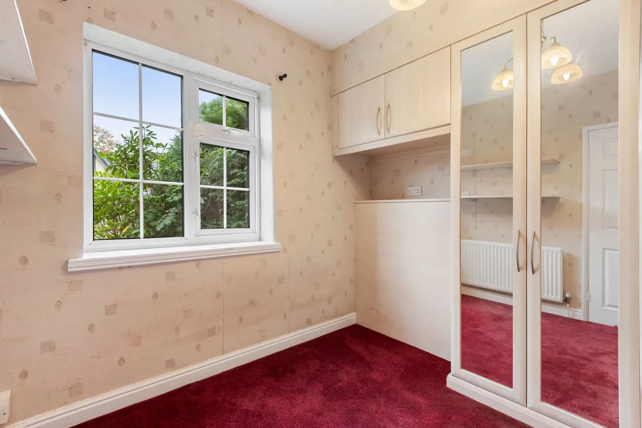 Brocklehurst Drive, Macclesfield, photo 16