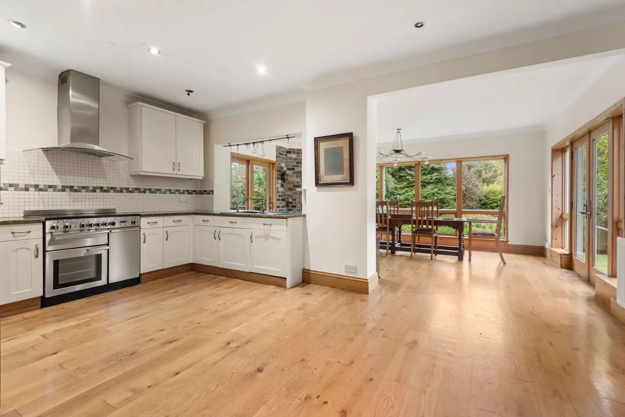 Brocklehurst Drive, Macclesfield, photo 4
