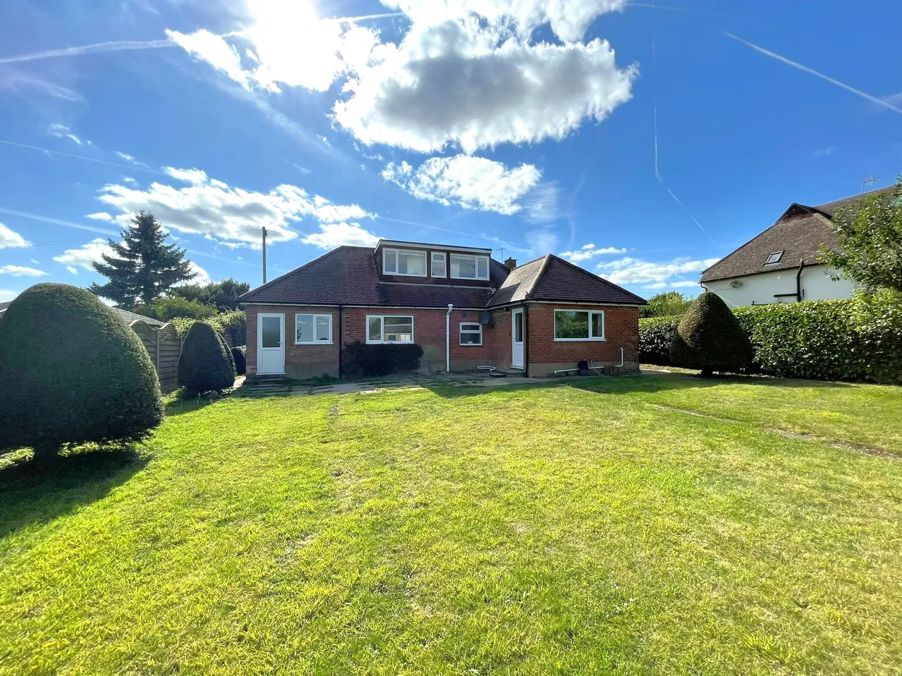 4 bed house to rent — Bury Lane, Datchworth, SG3