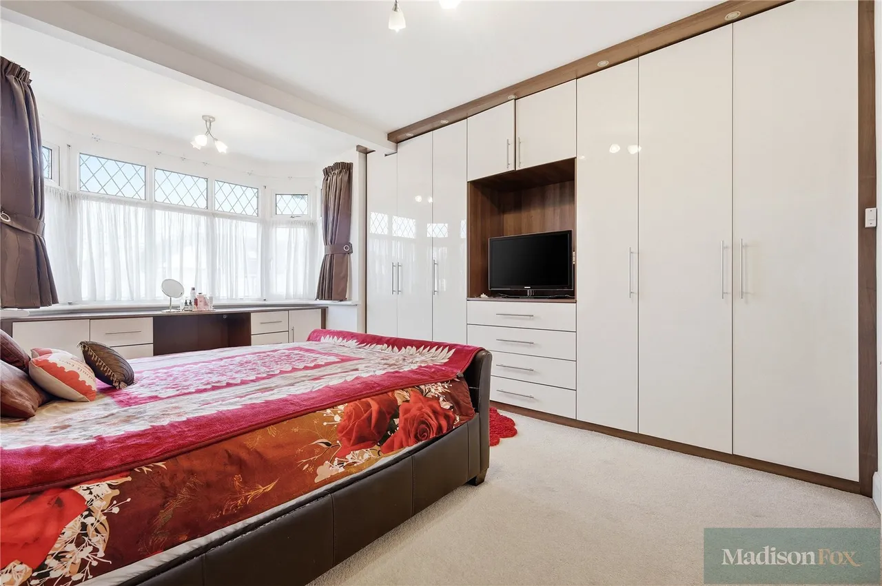 Greenleafe Drive, Ilford, IG6, photo 17