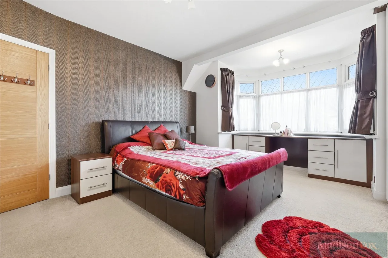 Greenleafe Drive, Ilford, IG6, photo 16