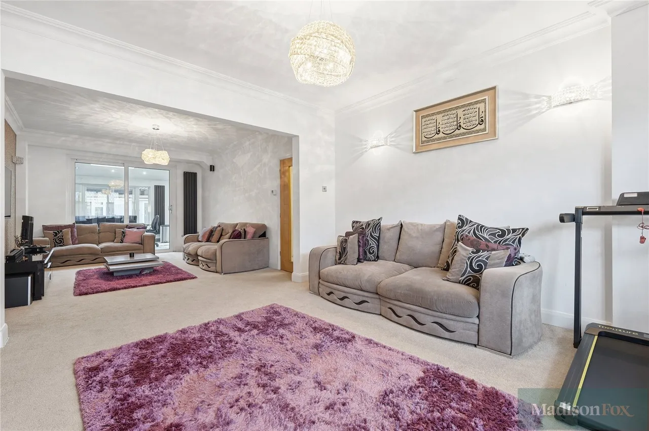 Greenleafe Drive, Ilford, IG6, photo 7