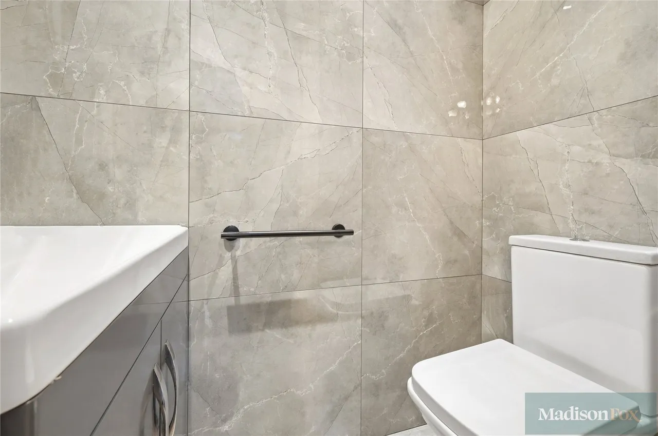 Greenleafe Drive, Ilford, IG6, photo 15