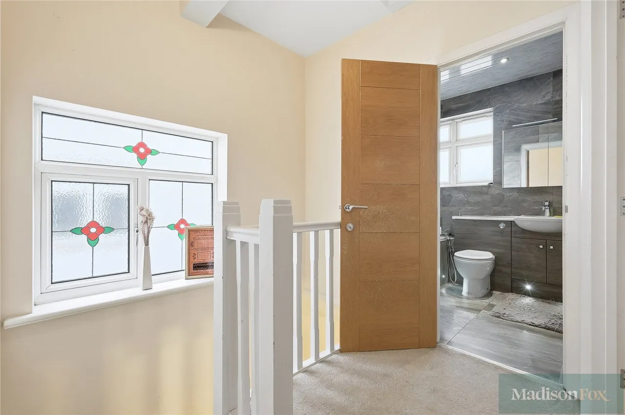 Greenleafe Drive, Ilford, IG6, photo 24