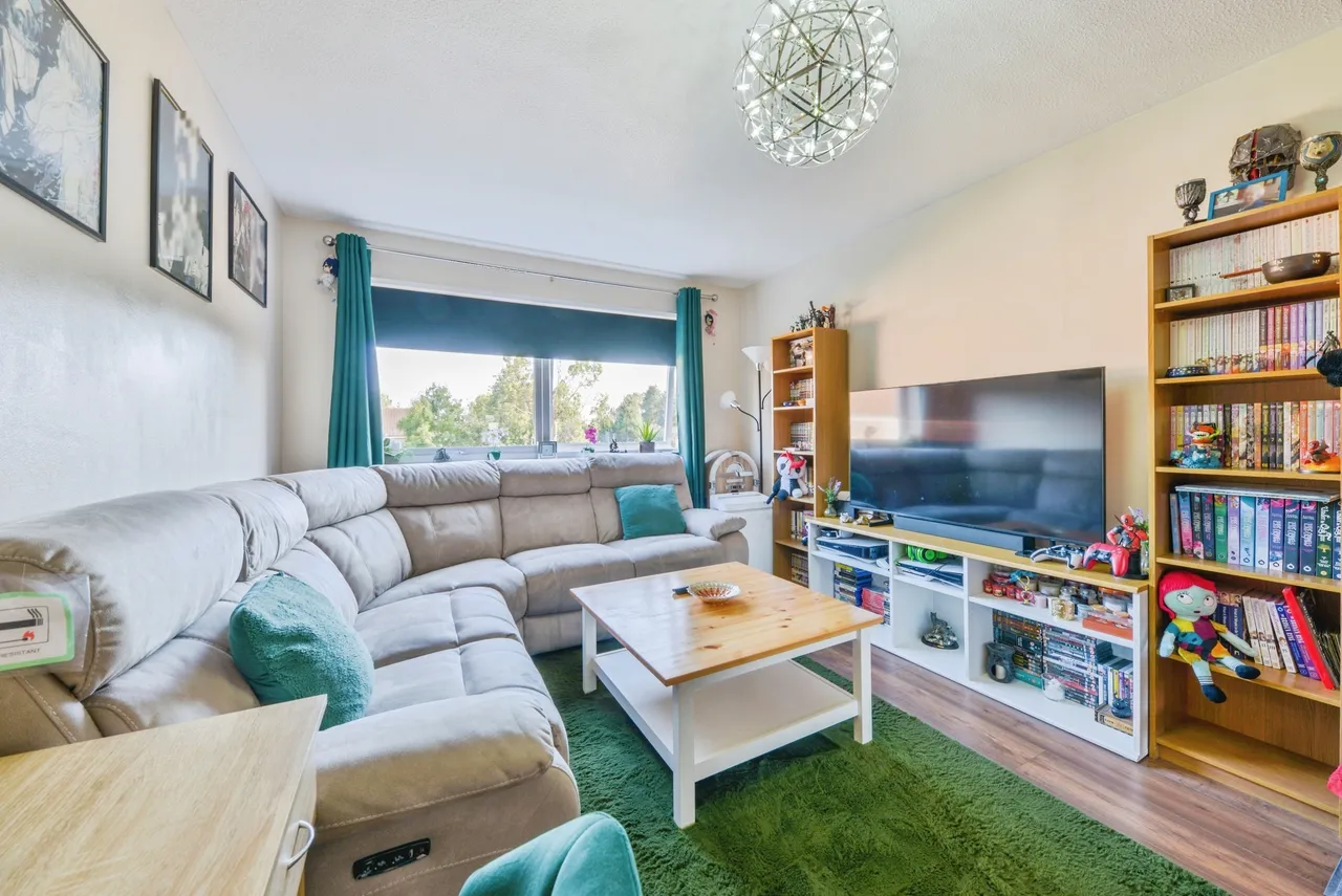 Grove Court, Arlesey, photo 5
