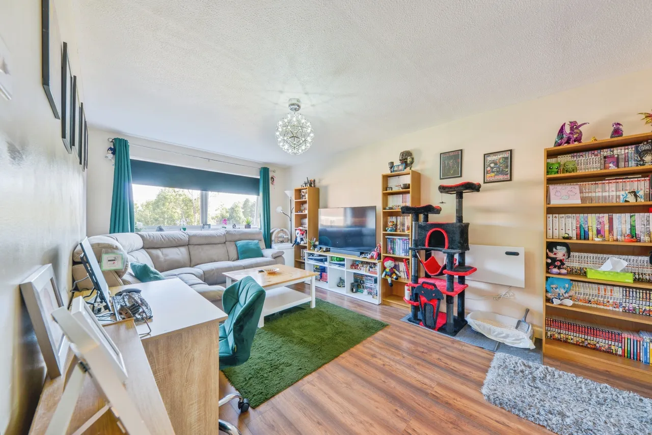 Grove Court, Arlesey, photo 6