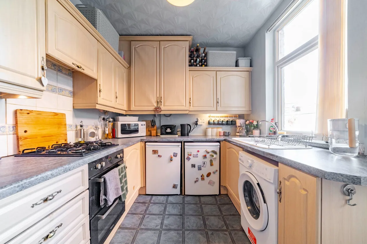 Middleton Road, Hopwood, photo 7