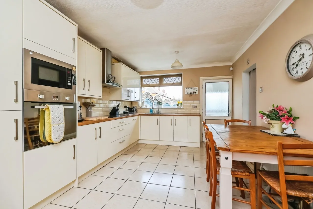 Lyndhurst Avenue, Mansfield, NG21, photo 2