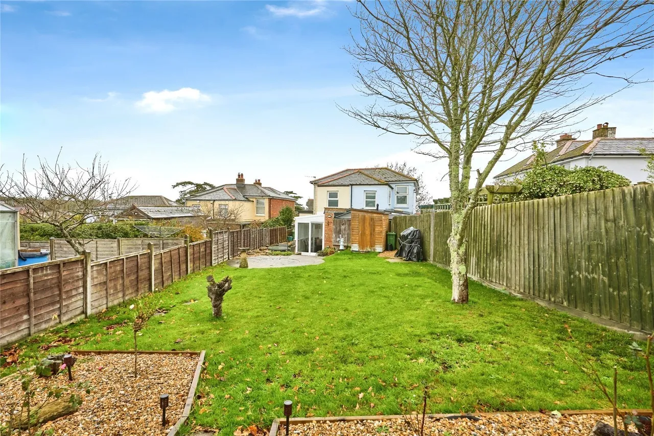 Arnold Road, Ryde, PO33, photo 21