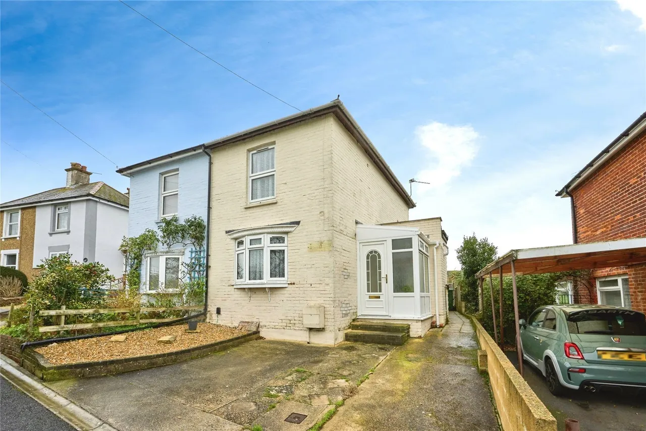 Arnold Road, Ryde, PO33, photo 16