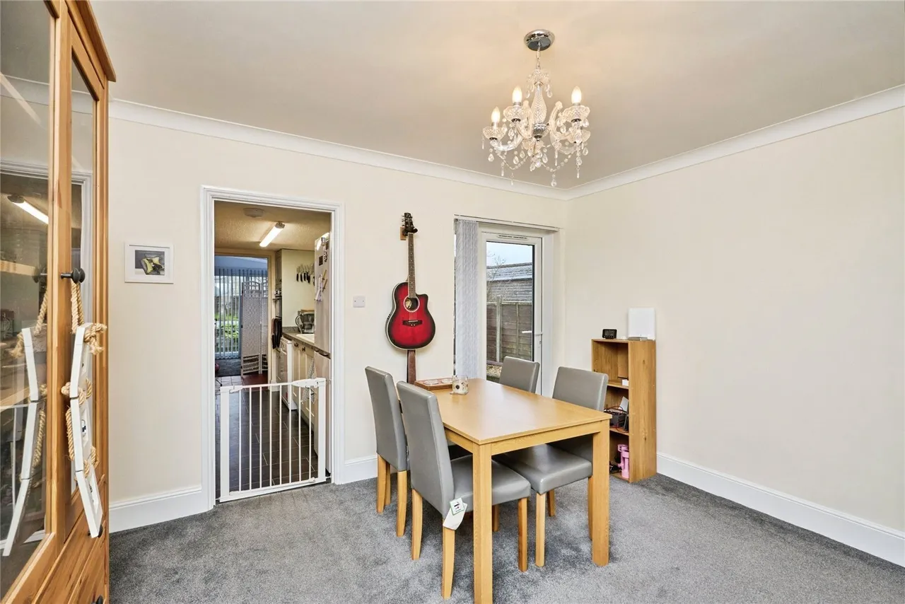 Arnold Road, Ryde, PO33, photo 15