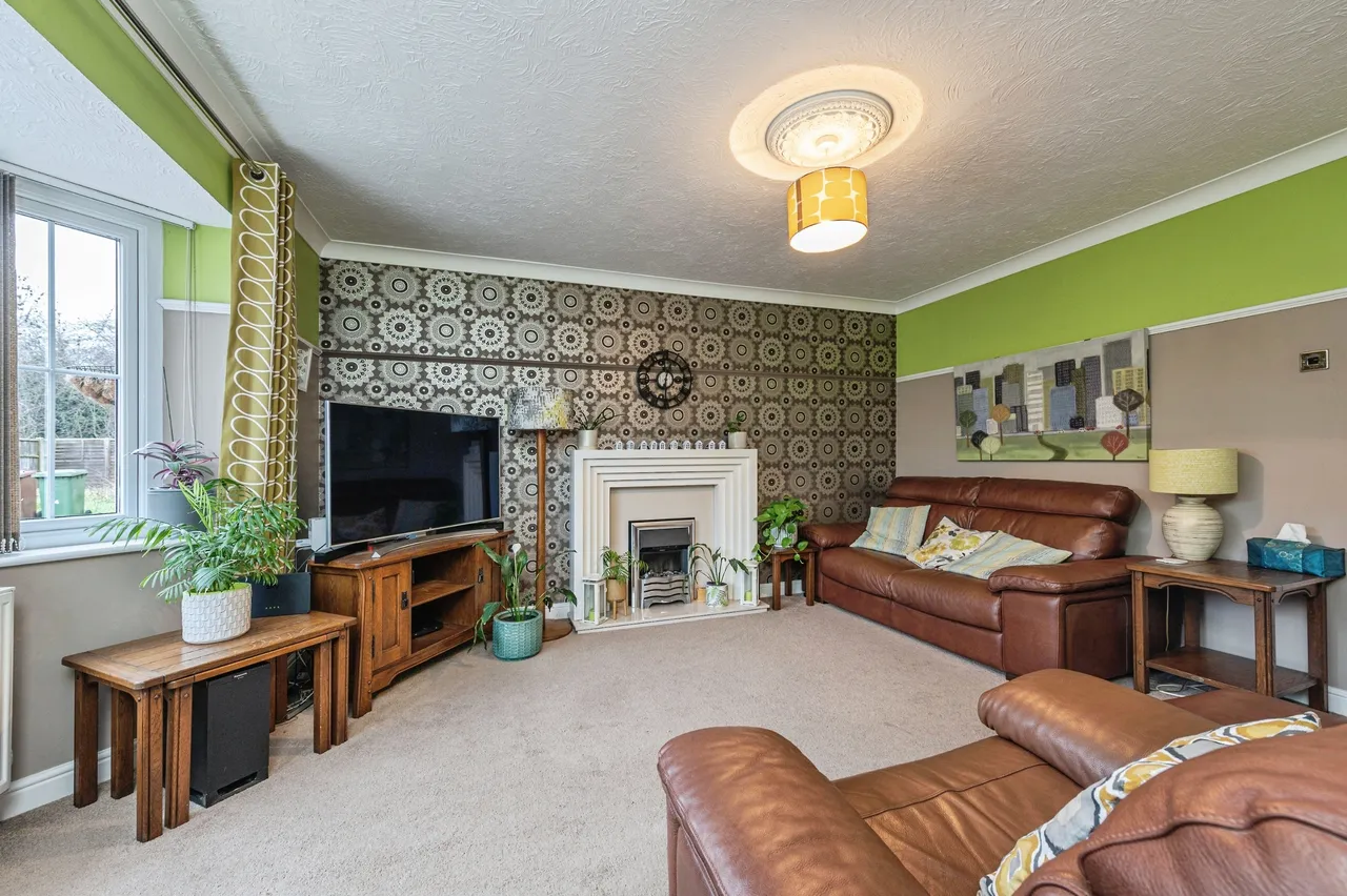 Parklands Drive, Wakefield, photo 7