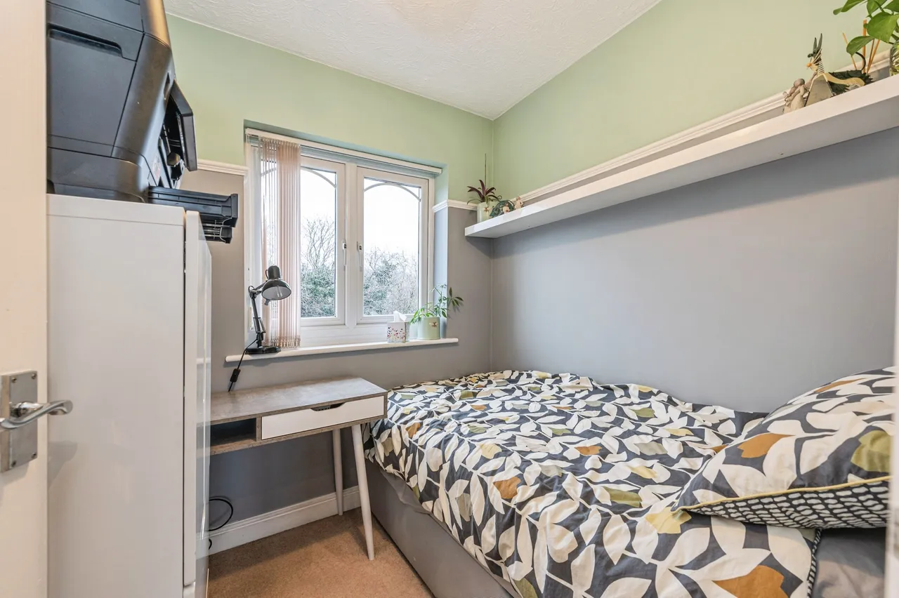 Parklands Drive, Wakefield, photo 10
