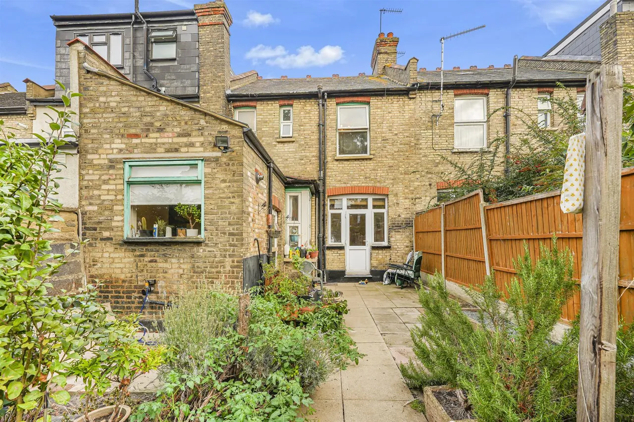 Beech Hall Road, Highams Park, E4, photo 15