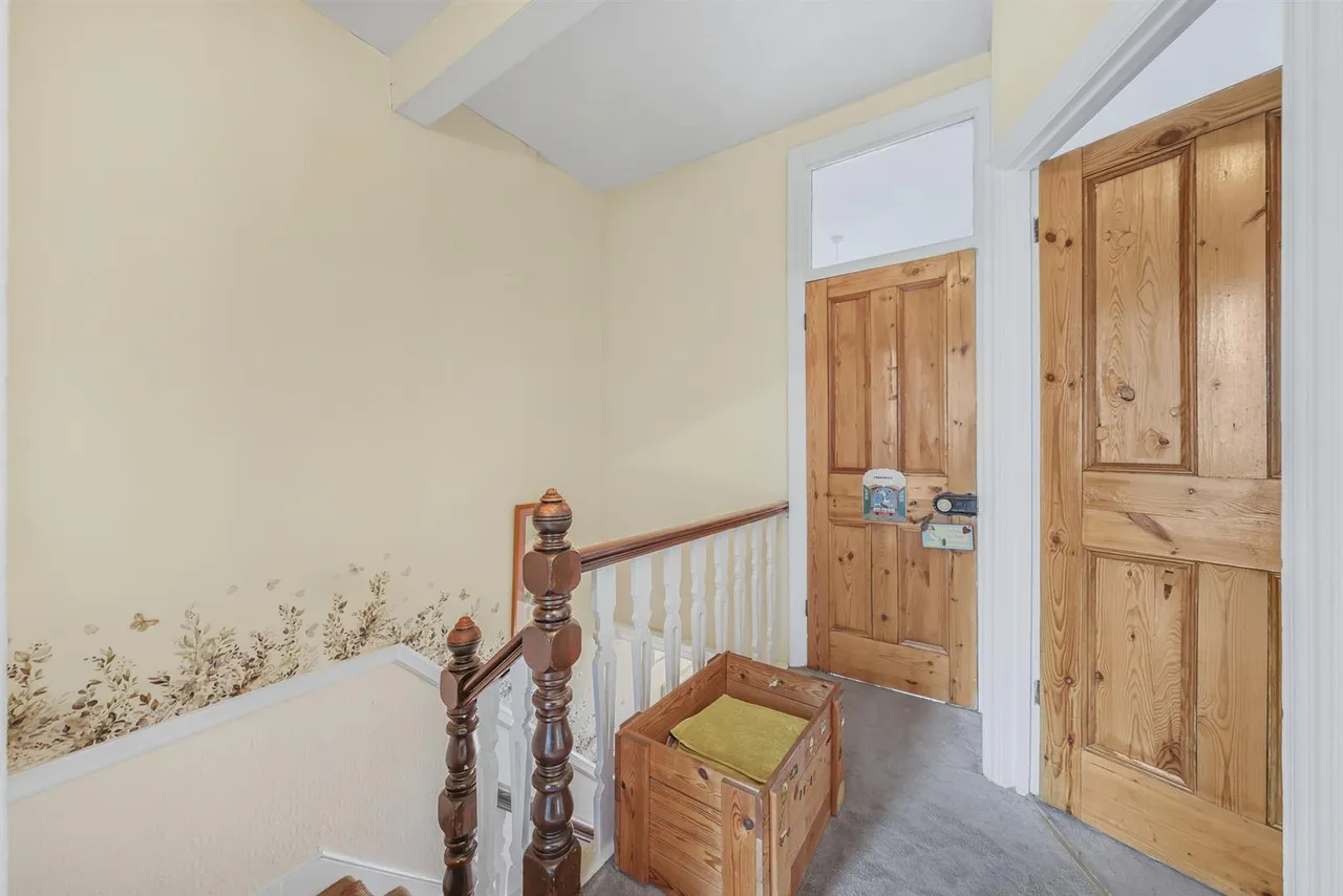 Beech Hall Road, Highams Park, E4, photo 16