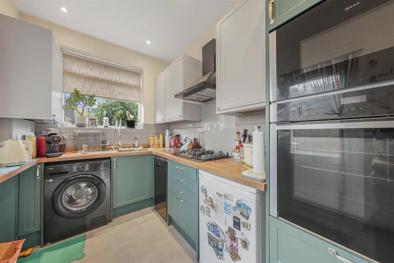 Beech Hall Road, Highams Park, E4, photo 9