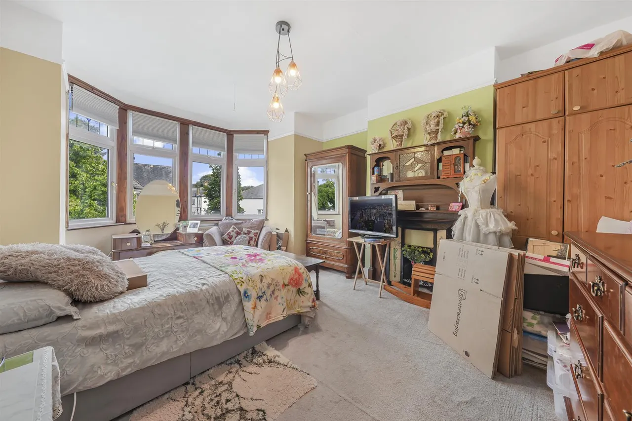 Beech Hall Road, Highams Park, E4, photo 17