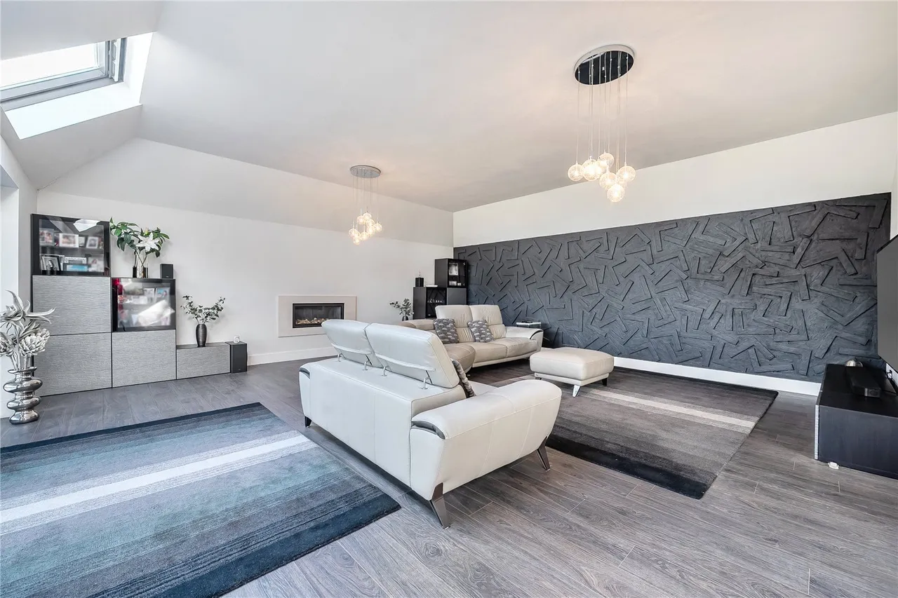 Grove Vale, BR7, photo 14