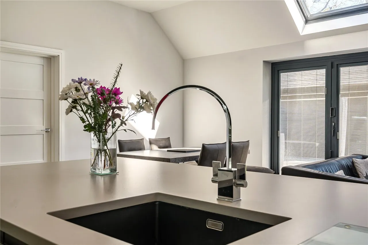 Grove Vale, BR7, photo 13