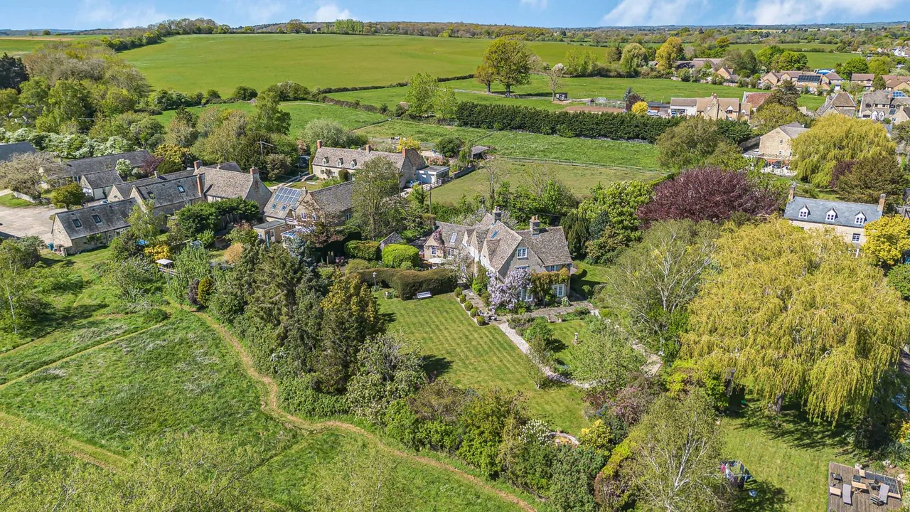 7 bed house for sale — Cassington Road, Yarnton, Kidlington, Oxfordshire, OX5 1QD