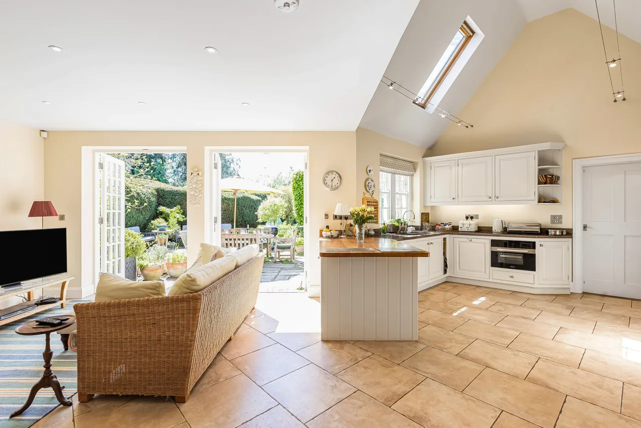 Cassington Road, Yarnton, Kidlington, Oxfordshire, OX5 1QD, photo 6