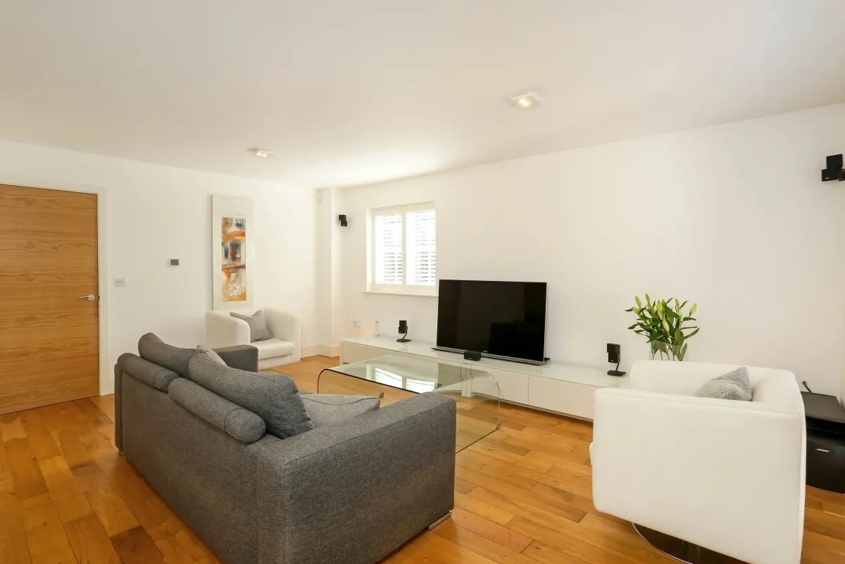 Princes Place, Four Marks, GU34, photo 8