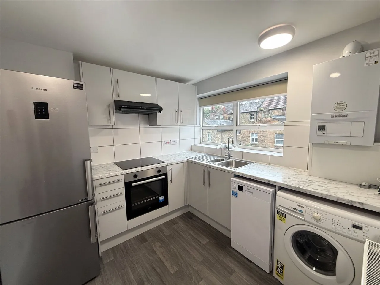 2 bed flat to rent, Bradley Road, London, N22