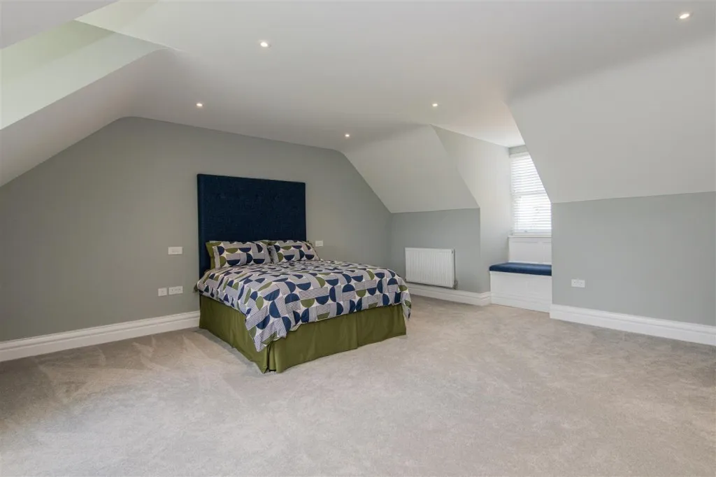 Coles Close, Little Harrowden, photo 45
