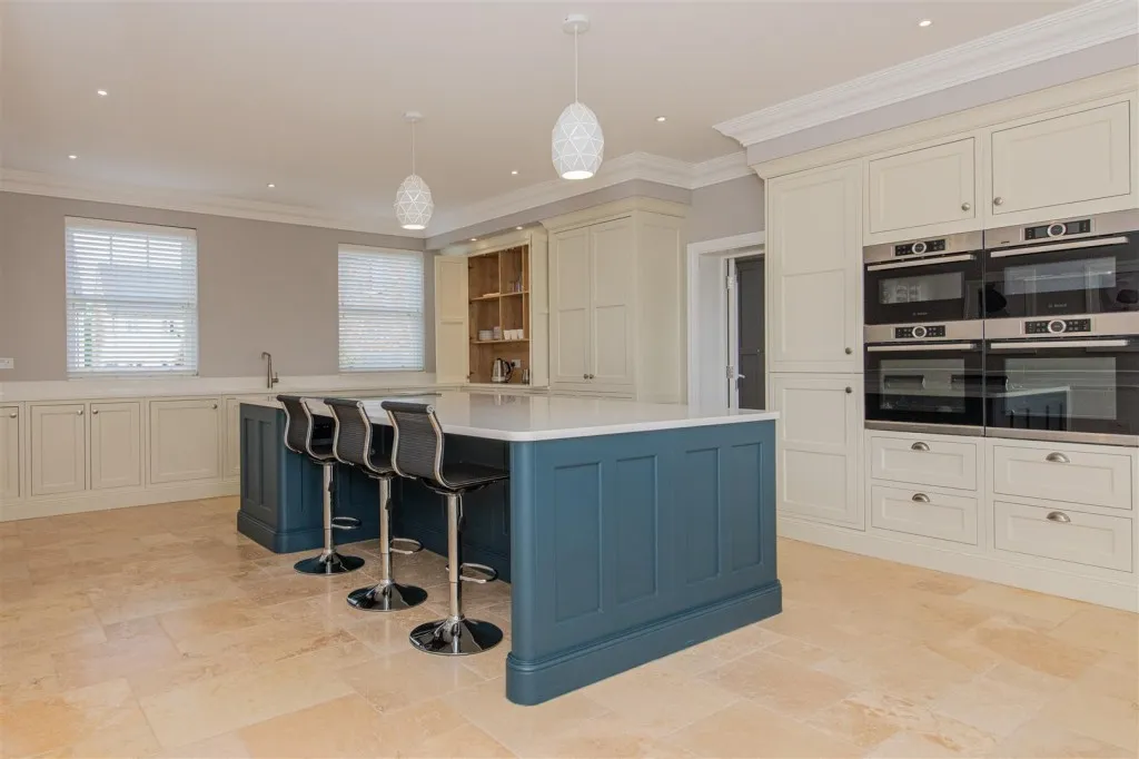 Coles Close, Little Harrowden, photo 8