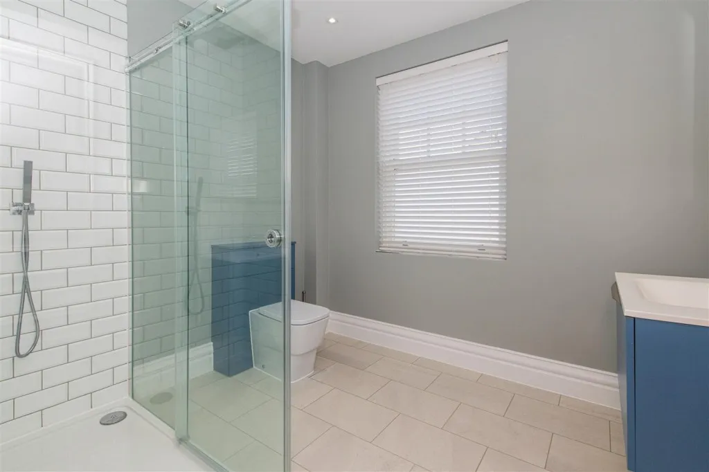 Coles Close, Little Harrowden, photo 39