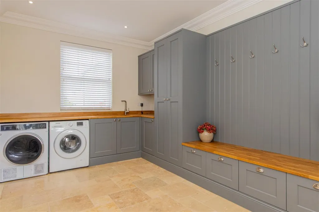 Coles Close, Little Harrowden, photo 26