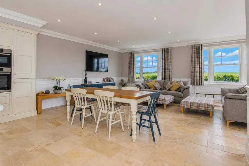 Coles Close, Little Harrowden, photo 17