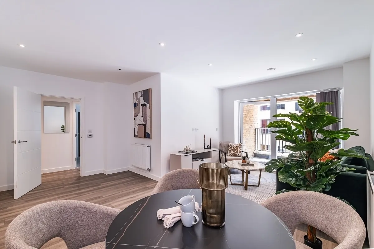Wotton Court, SE18, photo 3