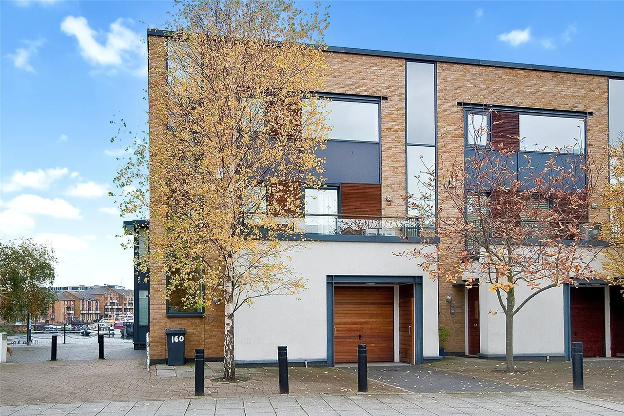 Limehouse Basin, London, E14, photo 9