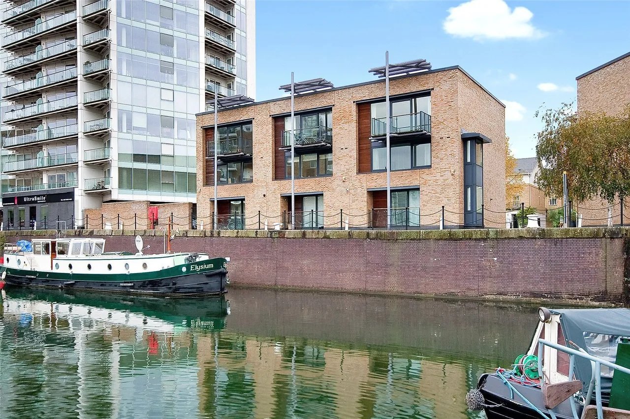 Limehouse Basin, London, E14, photo 3