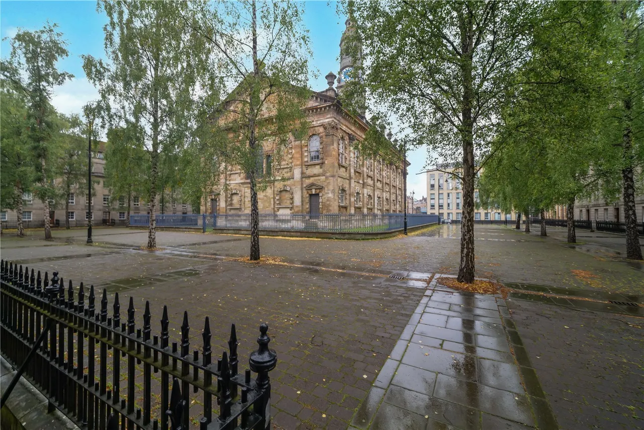 St. Andrews Square, Glasgow, G1, photo 14