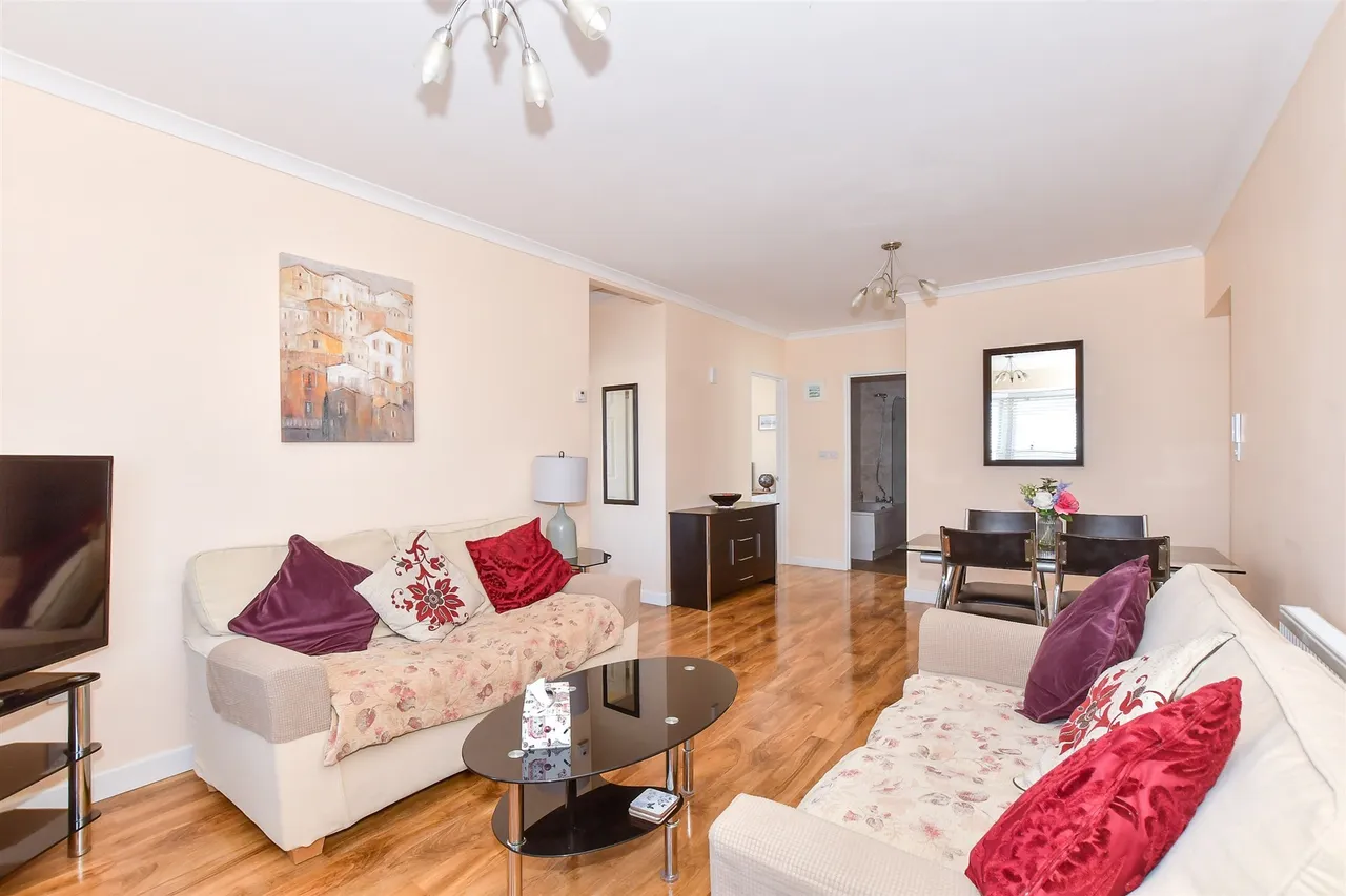 North Barrack Road, Walmer, CT14, photo 3