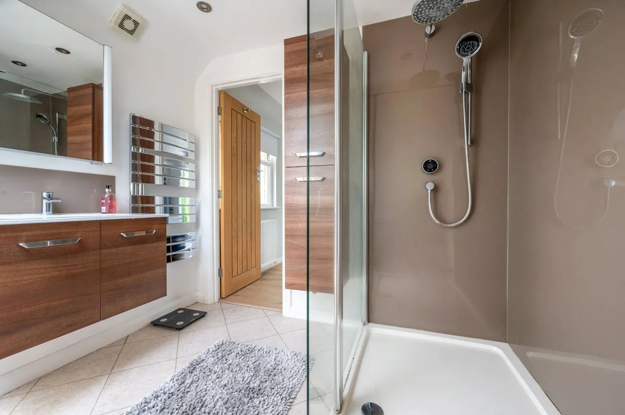 Ash Grove, Guildford, GU2, photo 18