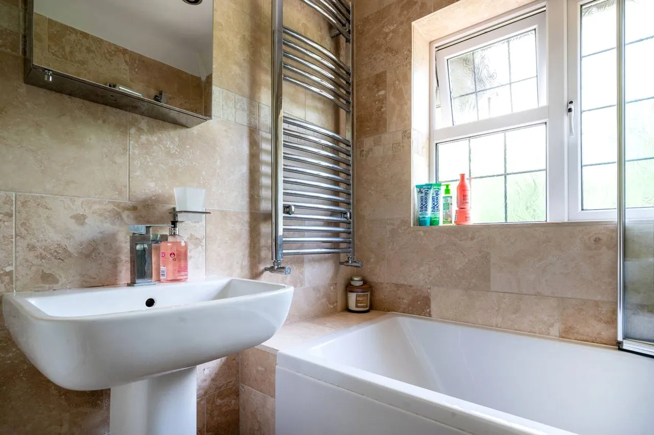 Ash Grove, Guildford, GU2, photo 20