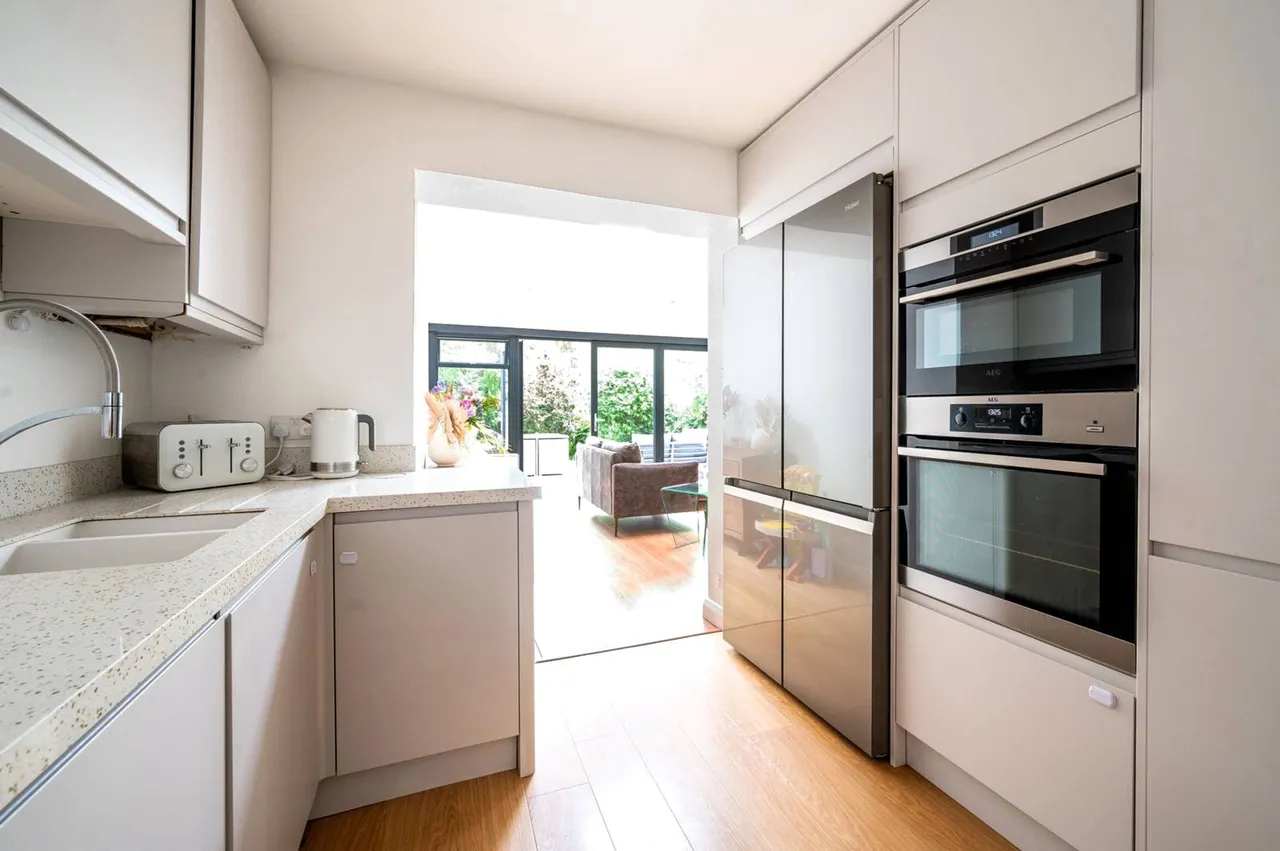Ash Grove, Guildford, GU2, photo 10