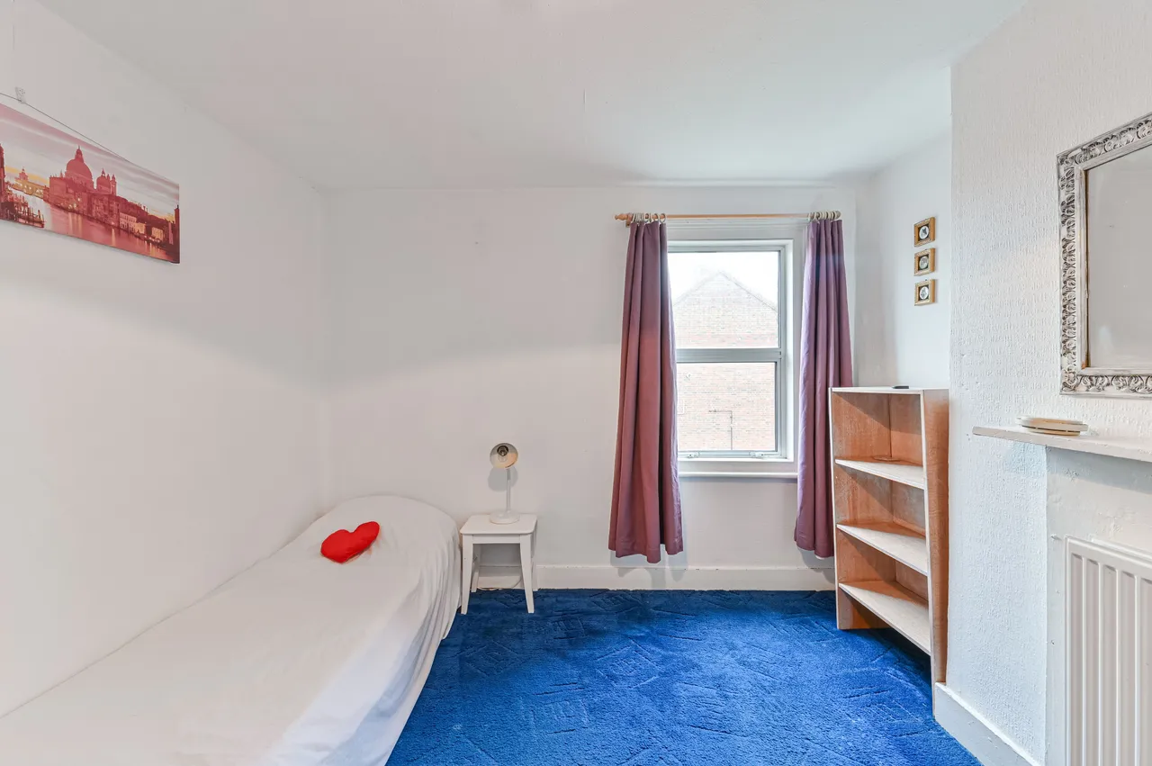 145 Southampton Way, London, photo 9