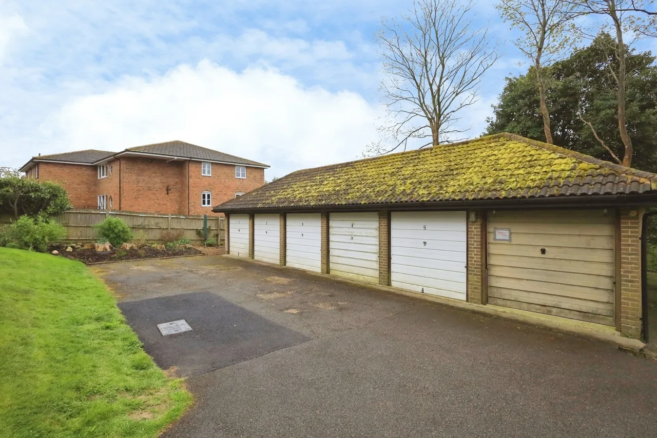 Station Road, Heathfield, TN21, photo 4