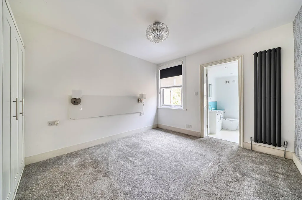 Godstone Road, Kenley CR8 5BD, photo 12