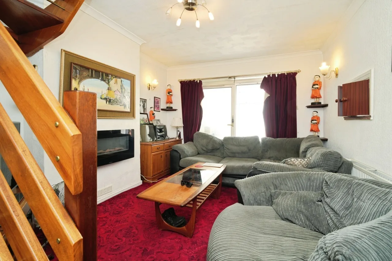 Walnut Close, Clifton, Swinton, Manchester, M27, photo 2