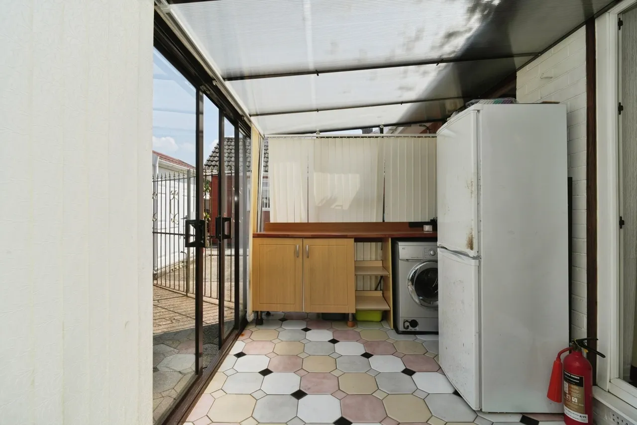 Walnut Close, Clifton, Swinton, Manchester, M27, photo 5