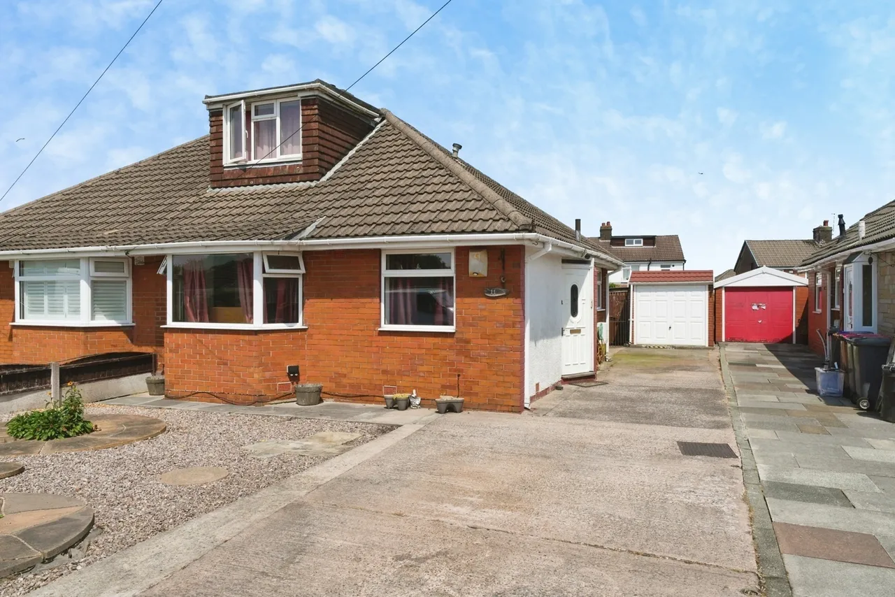 Walnut Close, Clifton, Swinton, Manchester, M27, photo 20