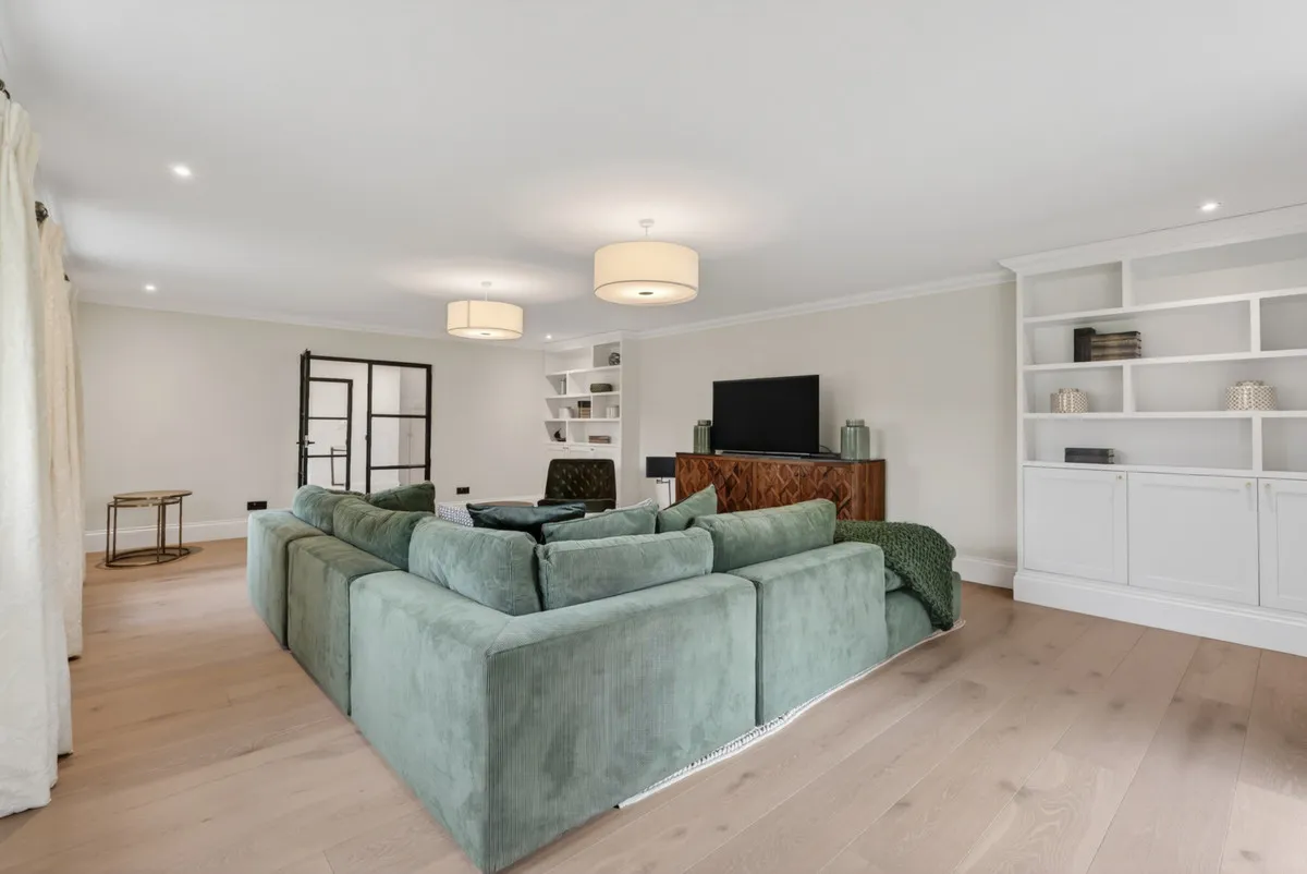 Blytheswood, Graffham, GU28, photo 9